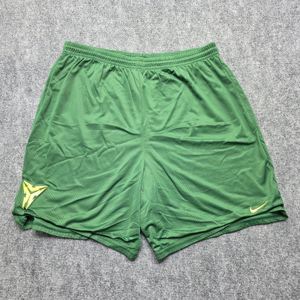 Nike Team Men's Large Green Football Mesh Athletic Performance Shorts 2000's